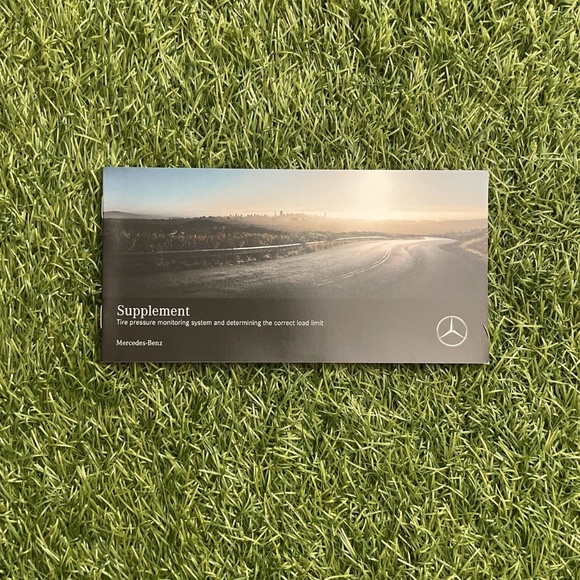 2019 Mercedes-Benz A-Class Sedan Owners Manual (A220 4MATIC 2.0L, A220 2.0L) - Picture 8 of 15